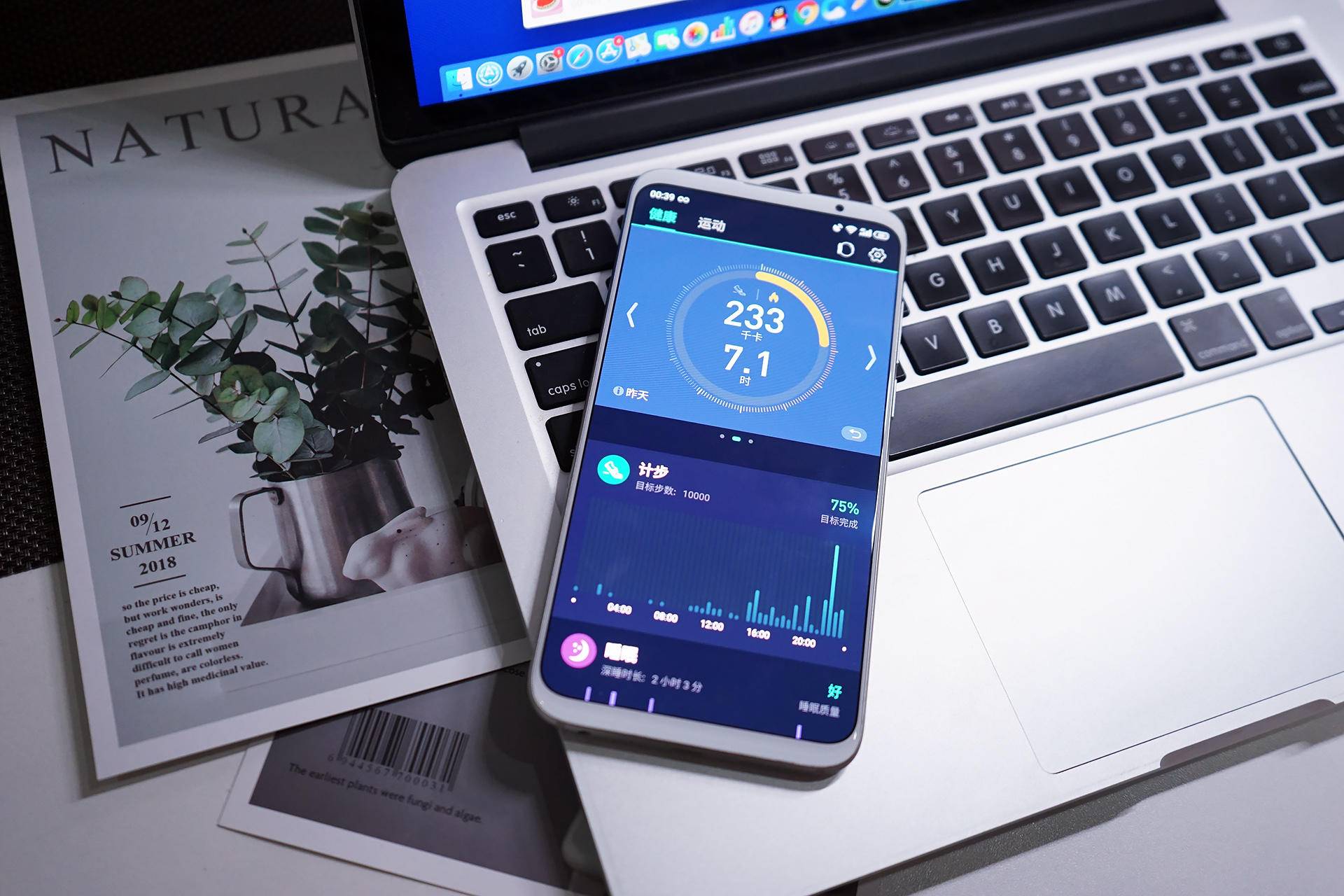 「智能手表」年轻人的第一块omthing简悦智能手表？百元售价，还要什么手环？