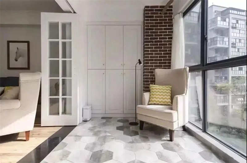 |富轩怡家装修攻略：阳台只装推拉门？这4种设计早不稀奇了！