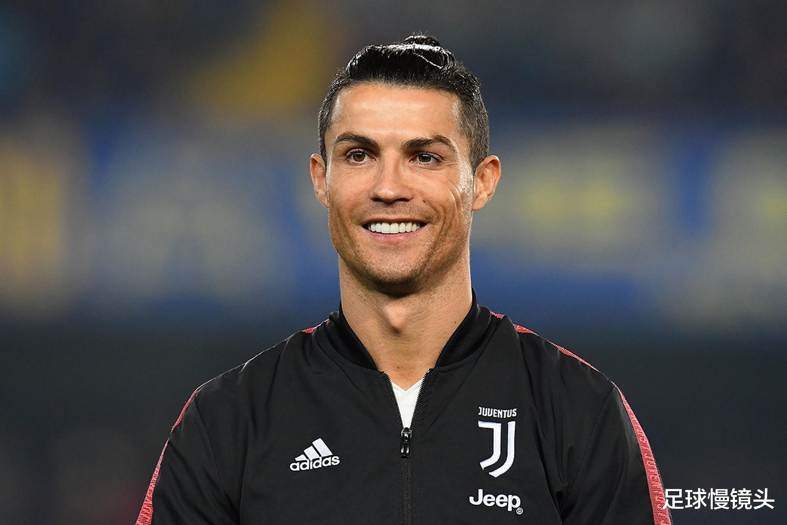 C罗|4-1！C罗踢疯了，两场造4球意甲第1，创2大纪录，3年神迹诞生