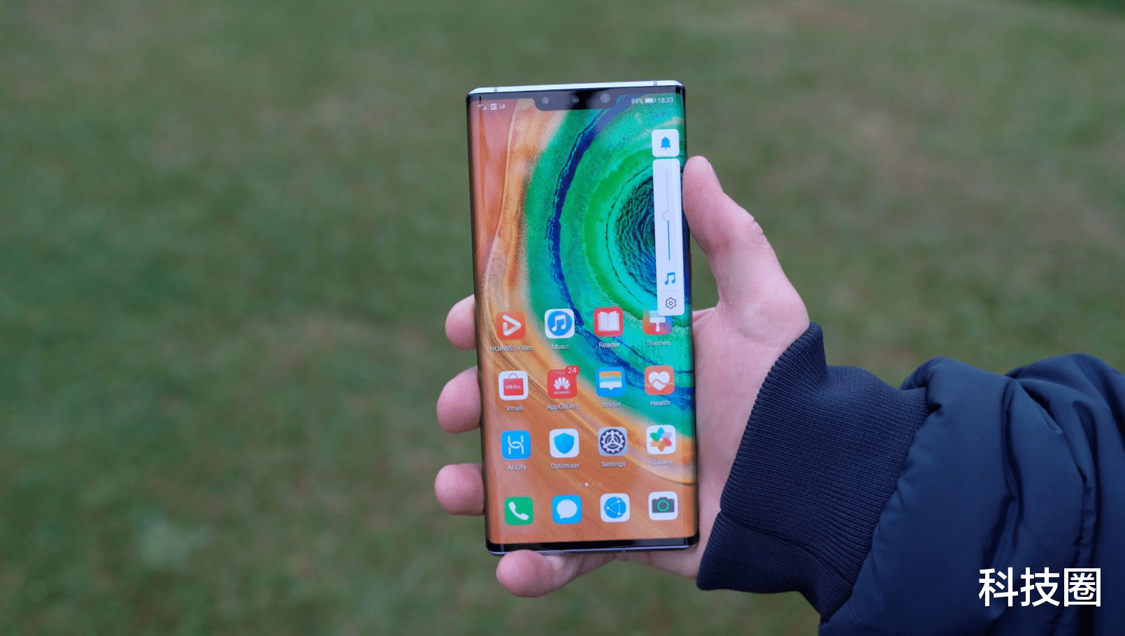 华为Mate40Pro|华为Mate 40 Pro两大配置曝光,距离完美旗舰就差屏幕了