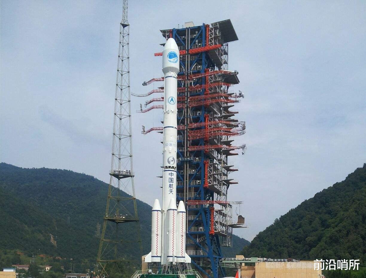 「美国」发射前一刻，北斗意外推迟计划，同一天美国大断网，怎么回事？