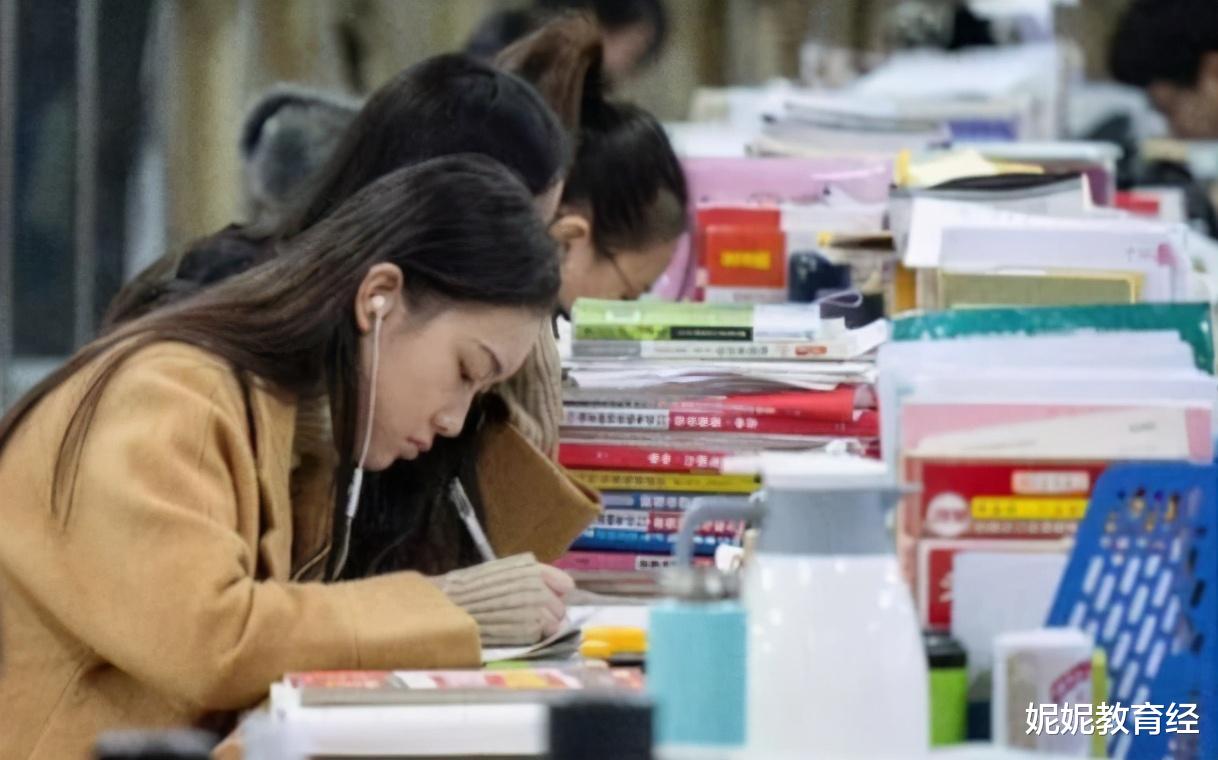 大学|大学被调剂到不喜欢的专业？不用急着复读，这3种途径也未尝不可