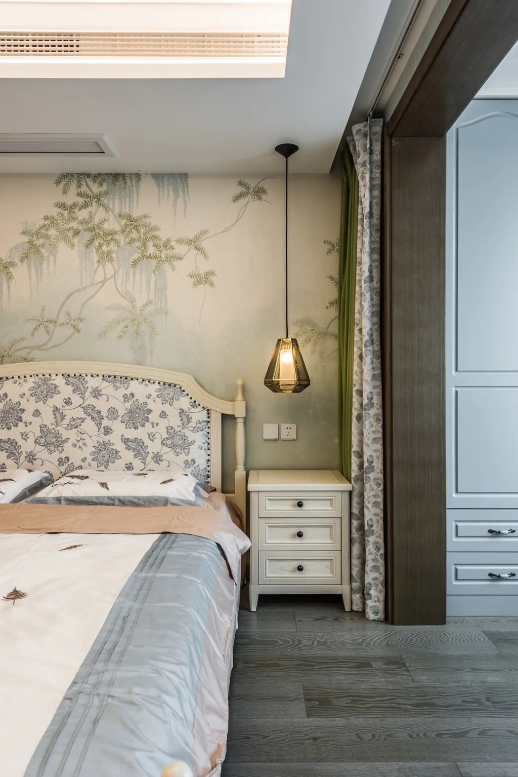 『』现代优雅的别墅，装成新中式风格，静谧舒适、雅致禅意的生活