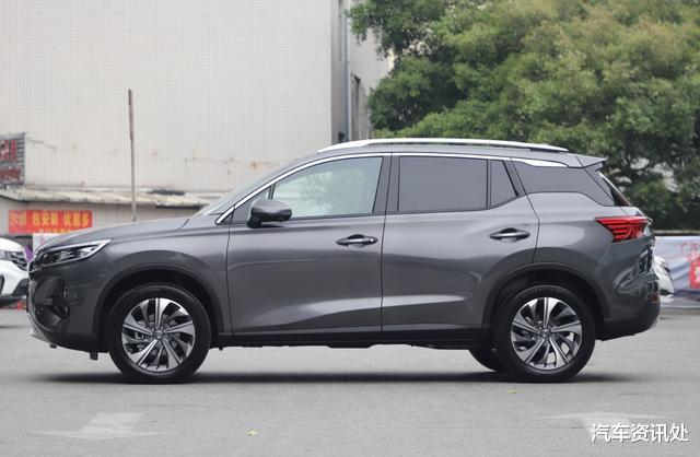 「SUV」10万元买什么车好？这三款热门SUV，是个不错的选择