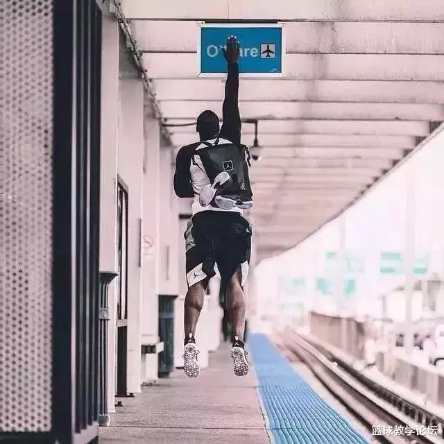 杭州|篮球小伙后仰坠楼!最新后续来了!当事人现身,左手不幸骨折