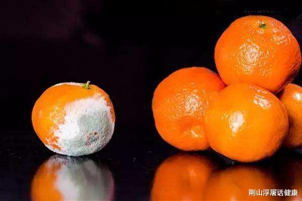 牛奶|最伤肝的“水果”已公布，很多人整袋往家提，警惕肝脏“病变”