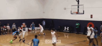 『中国男篮』中国男篮第一个归化球员？不，他16岁就加入中国国籍了