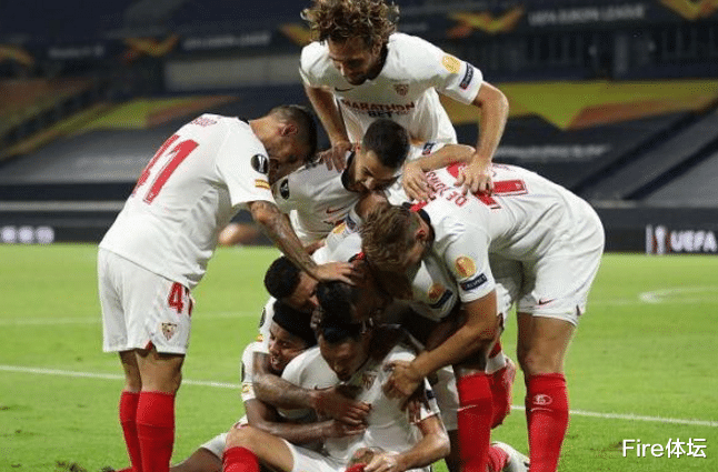 国家荣誉称号|1-0！欧联杯五冠王真神了！扑出点球后上演绝杀，豪取19场不败
