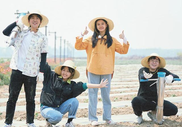 #向往的生活#《向往的生活》曝侵权配乐，本人直接开撕，却因节目组鸡贼没法告