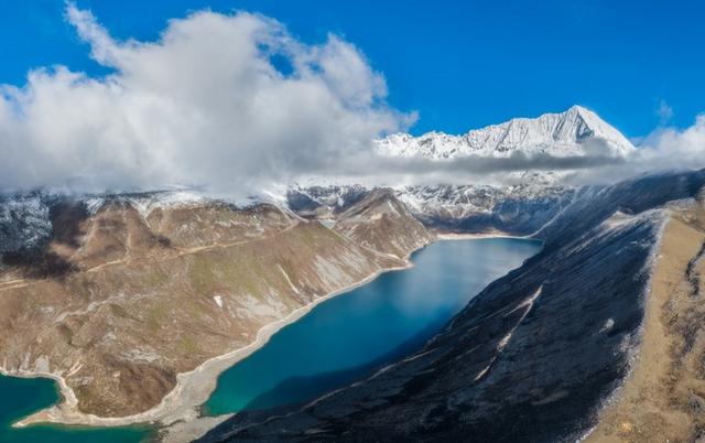 运势|8月底，财运挡不住，贵人大力支持，3生肖努力有回报，咸鱼也翻身