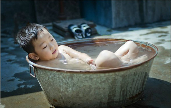 空调|回忆 | 那些没有空调和Wifi的夏天，人们是怎么度过的？