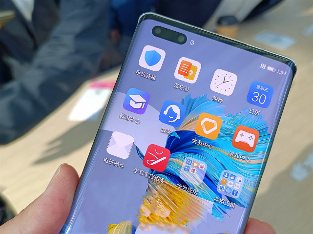 华为手机|手机别乱买，这四款华为手机在同价位机型中十分出色！