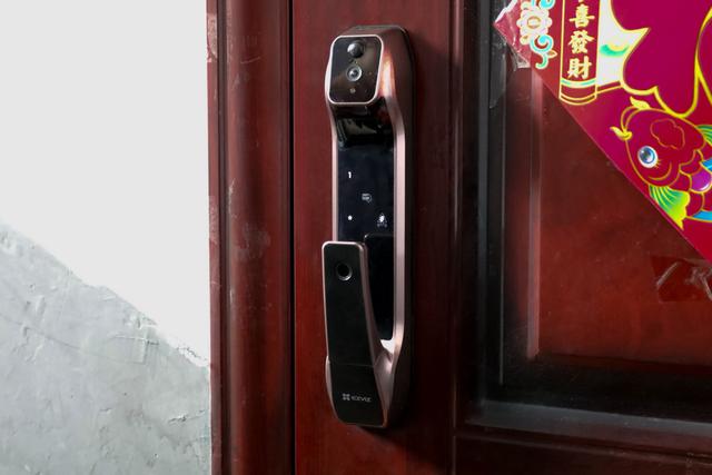 智能门锁|带摄像头的智能门锁才是真安全，萤石视频锁DL30VS体验
