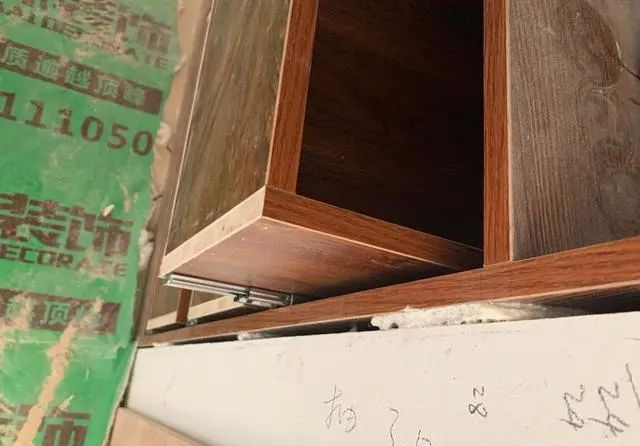 木工|10年木工经验的老公，竟给自己家设计这种吊顶，大家点评下手艺