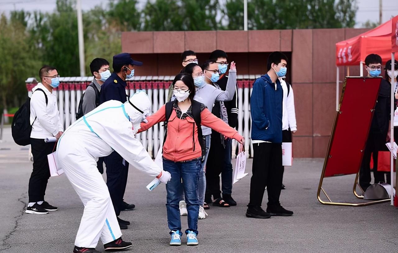 大学生|大学生迎来“三个坏消息”，学生欲哭无泪，家长也很无奈