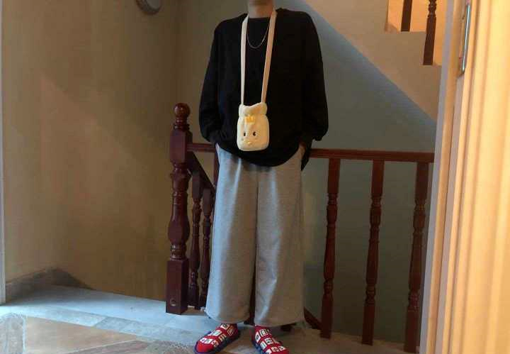 []“网上买了一件衣服，结果我妈怀疑我是变态？？？”