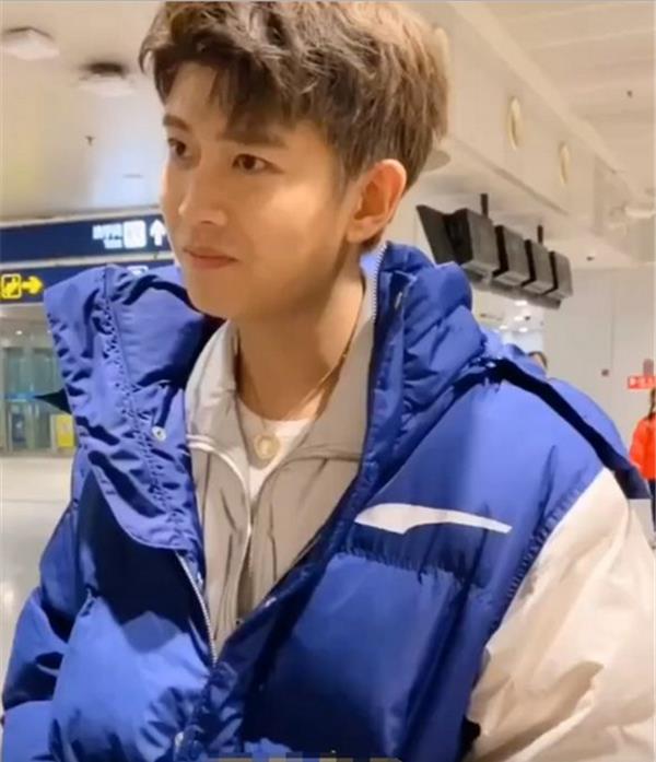 「任嘉伦」任嘉伦再被喊“国超”，他立马回复7个字，粉丝听后高兴坏了