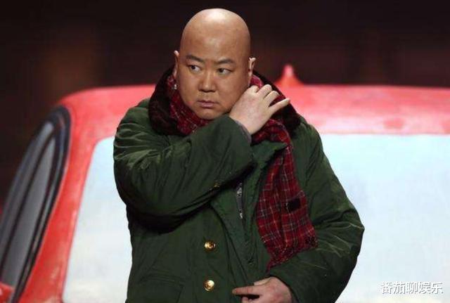 春晚|上春晚20次，因错说一句话被喊索赔1亿，现在53岁沦落街头商演！
