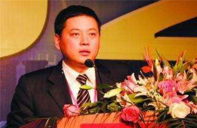 广安@“浙商传奇”王均瑶：包飞机第一人，买下烂尾楼赚一亿，38岁早逝