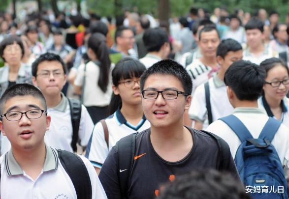 大学|男考生成功考入医科大学，却被调剂到这个专业，医生：有发展