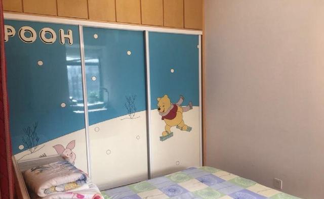 晒晒同事的房子, 头一次见阳台这样隔断, 晾衣服再也不会潮湿了