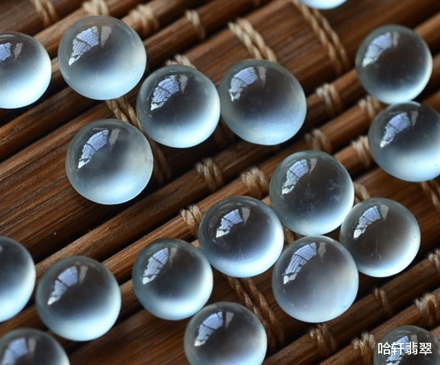 翡翠|翡翠的价值要看这四点，你该不会还不知道吧？