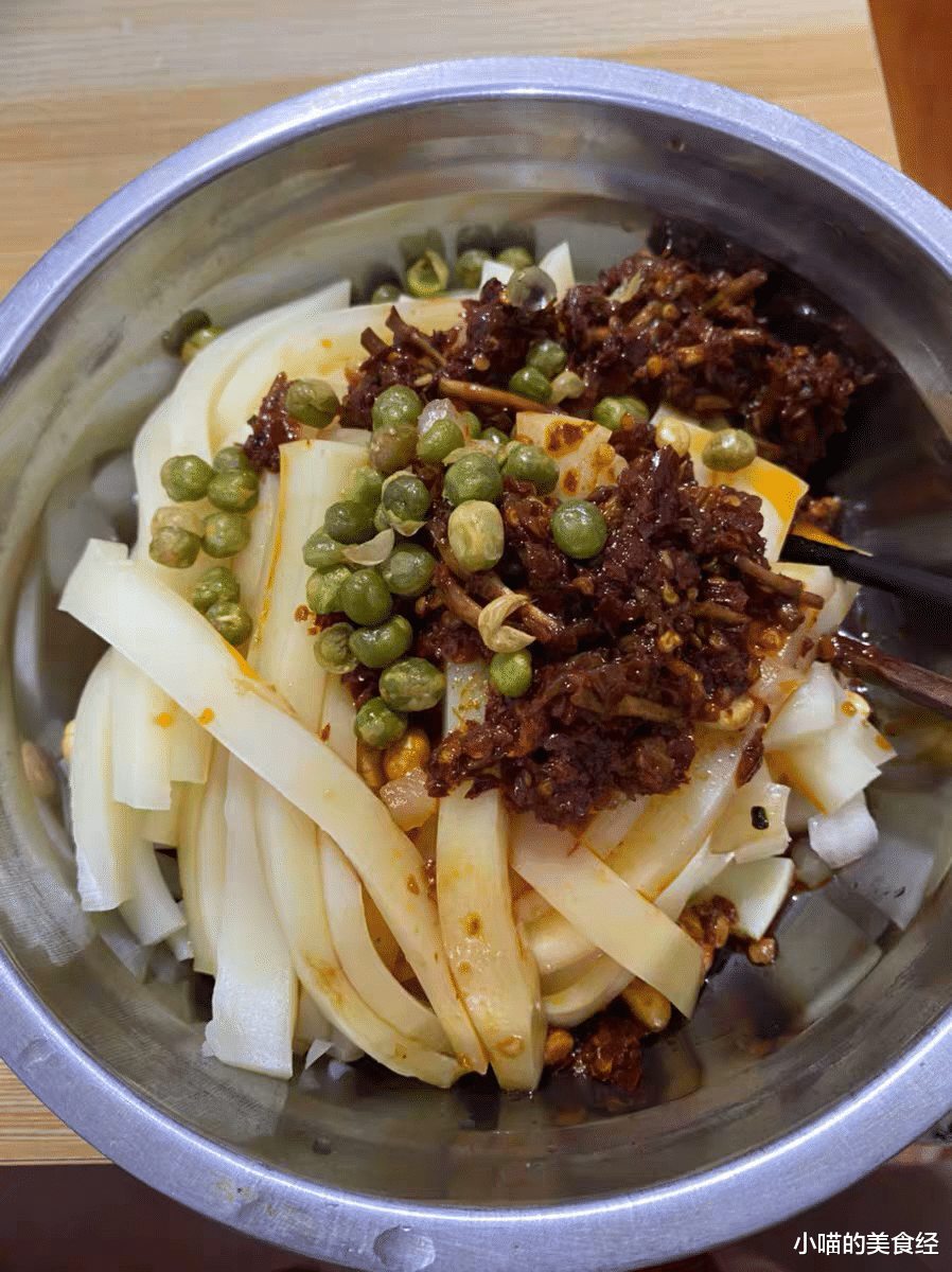 『米豆腐』6月不吃肉，这菜不能少，称“清肠冠军”，准时上厕所，体重2位数