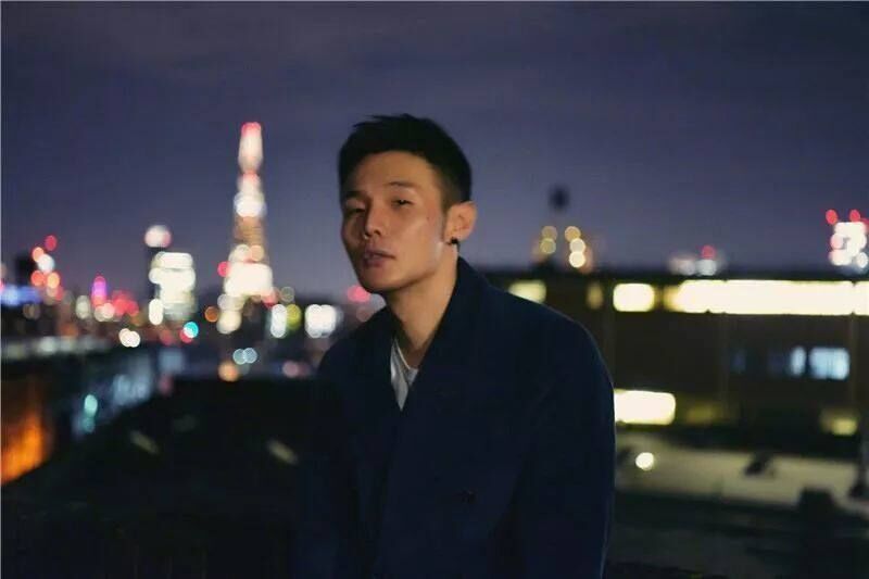 臧天朔|李荣浩最新神作,歌词全靠呵呵,歌迷:我等半天是来听你呵呵的?