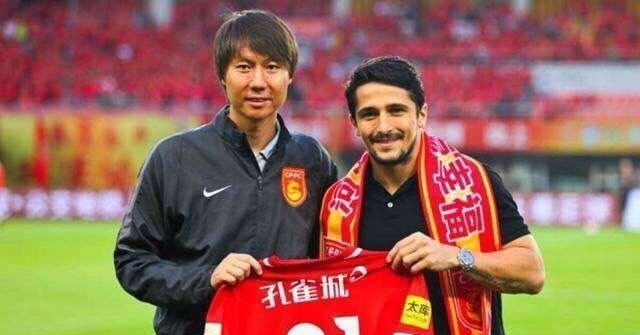 『国足』国足2喜1忧!李铁做出新动作,国足或迎来2强援