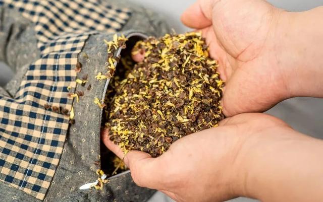 #降压药#半夜易醒睡不着?原来是这里堵了,这样敲一敲,沾上枕头就熟睡