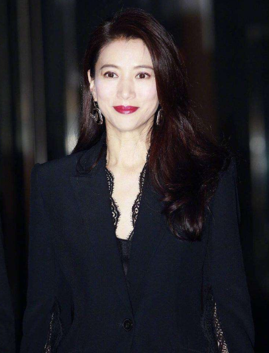 面食|袁咏仪用了3年的洗发水火了，仅用3次告别油头掉发，堪称洗发界阿玛尼