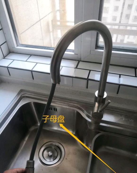 []简单装修的新房，打扫干净就很漂亮了，最满意电视墙和玄关，晒晒