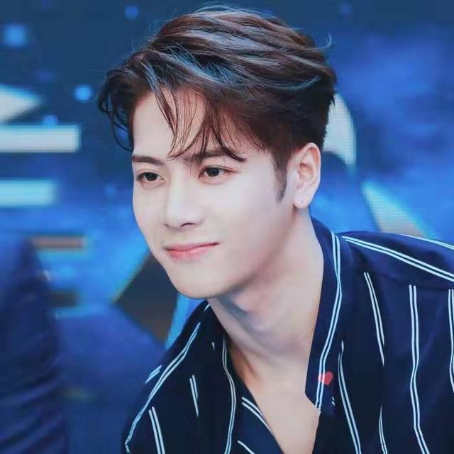 王嘉尔|那些深藏不漏的明星家庭关系中，朴树马伯谦王嘉尔谁更让你惊讶