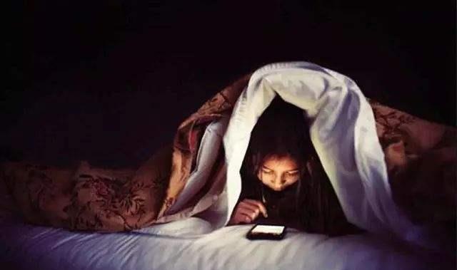 『网络安全』夜里偷看“成人网”很安全？你早被安排得明明白白，手机也被利用