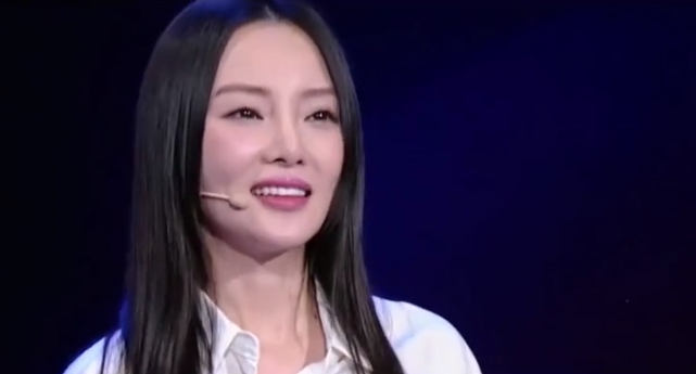 李小璐|李小璐喜欢浪漫，贾乃亮做了一件事触犯她底线，成为离婚的导火索