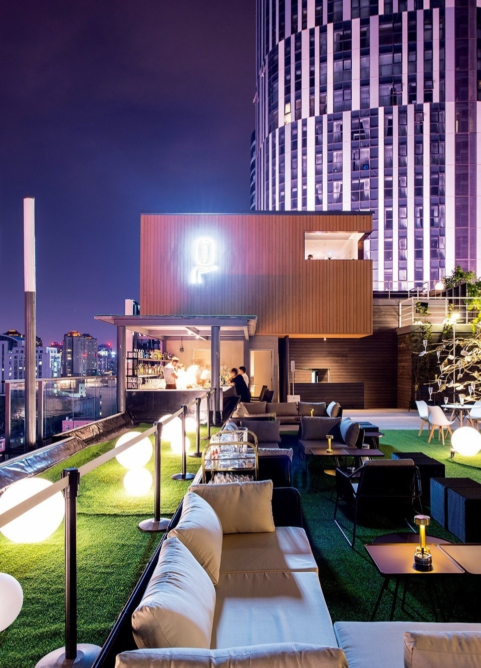 「」11个现代风“花园露台”,打造一个人人称赞的现代美宅休闲娱乐区