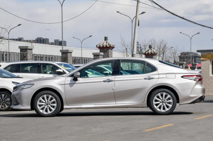 丰田凯美瑞@丰田凯美瑞好在哪里?开凯美瑞的都是什么人?车主说了用车体验