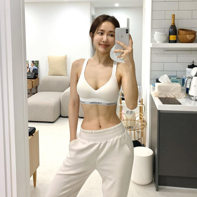 减脂|体脂率过高的女孩,怎么做才能有效减脂,塑造完美的曲线身材?