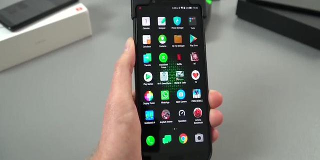 淘汰下来的旧手机，家里长辈想要，到底该给还是不该给？