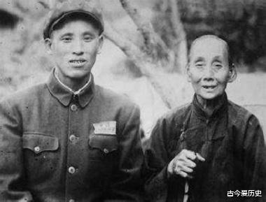 「李自成」志愿军被俘最高将领，27年后恢复身份，死后一秘密令国人动容