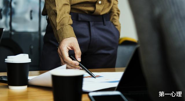 第一心理|领导发微信,该回“收到”还是“好的”?回复不当的后果很严重