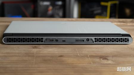 alienware|ALIENWARE m17 2020版评测：游戏本中的旗舰标杆