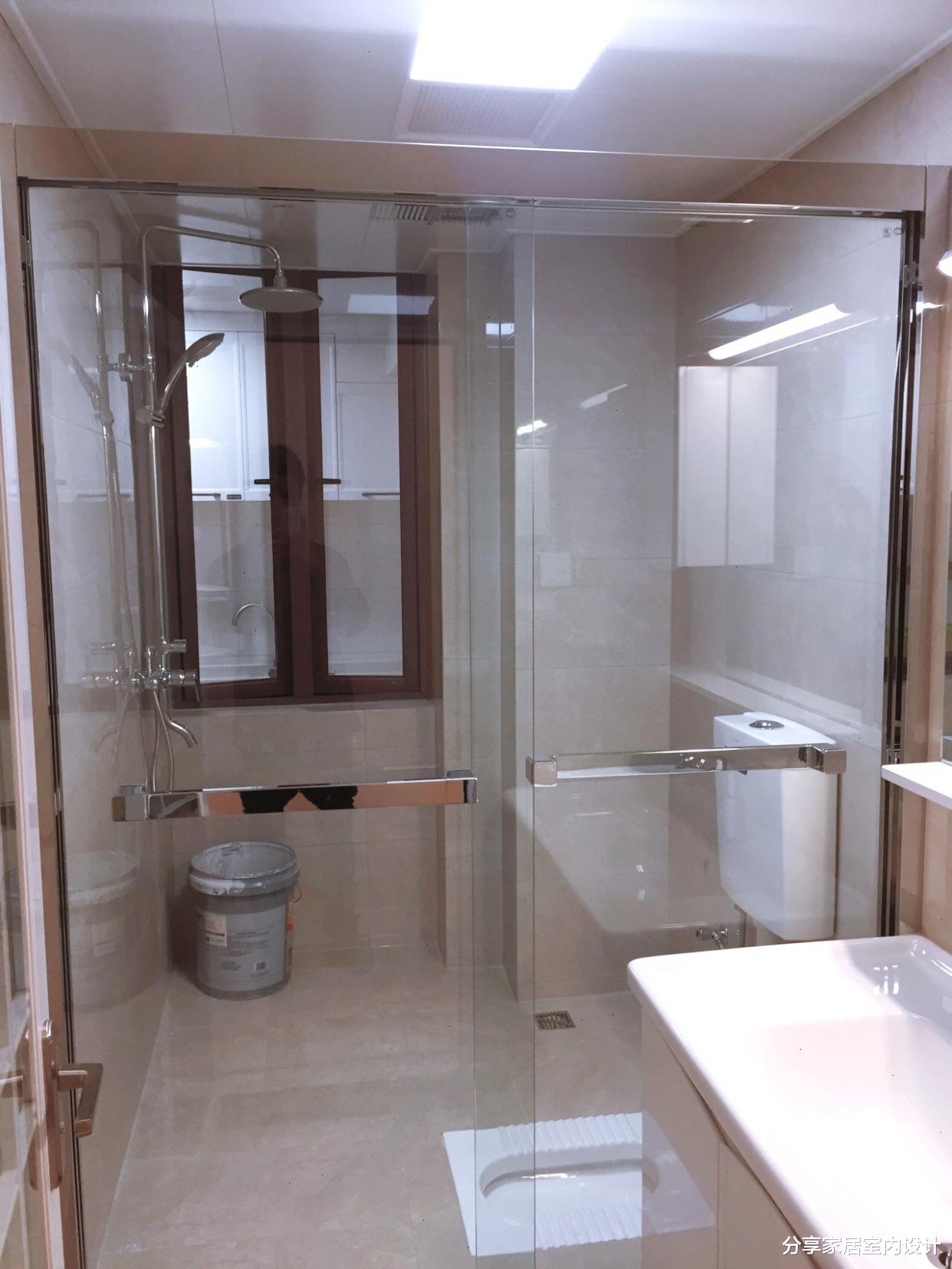 电视背景墙:第一次见她家新房,漂亮极了,进屋就被鞋柜迷住,特别满意!晒晒