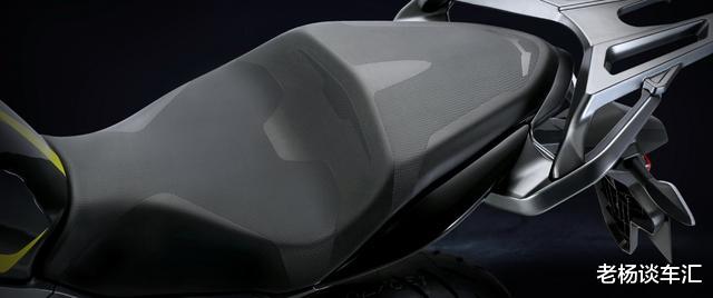 小钢炮|150级国产小钢炮，水冷四冲程配博世电喷，续航600KM，1.38万