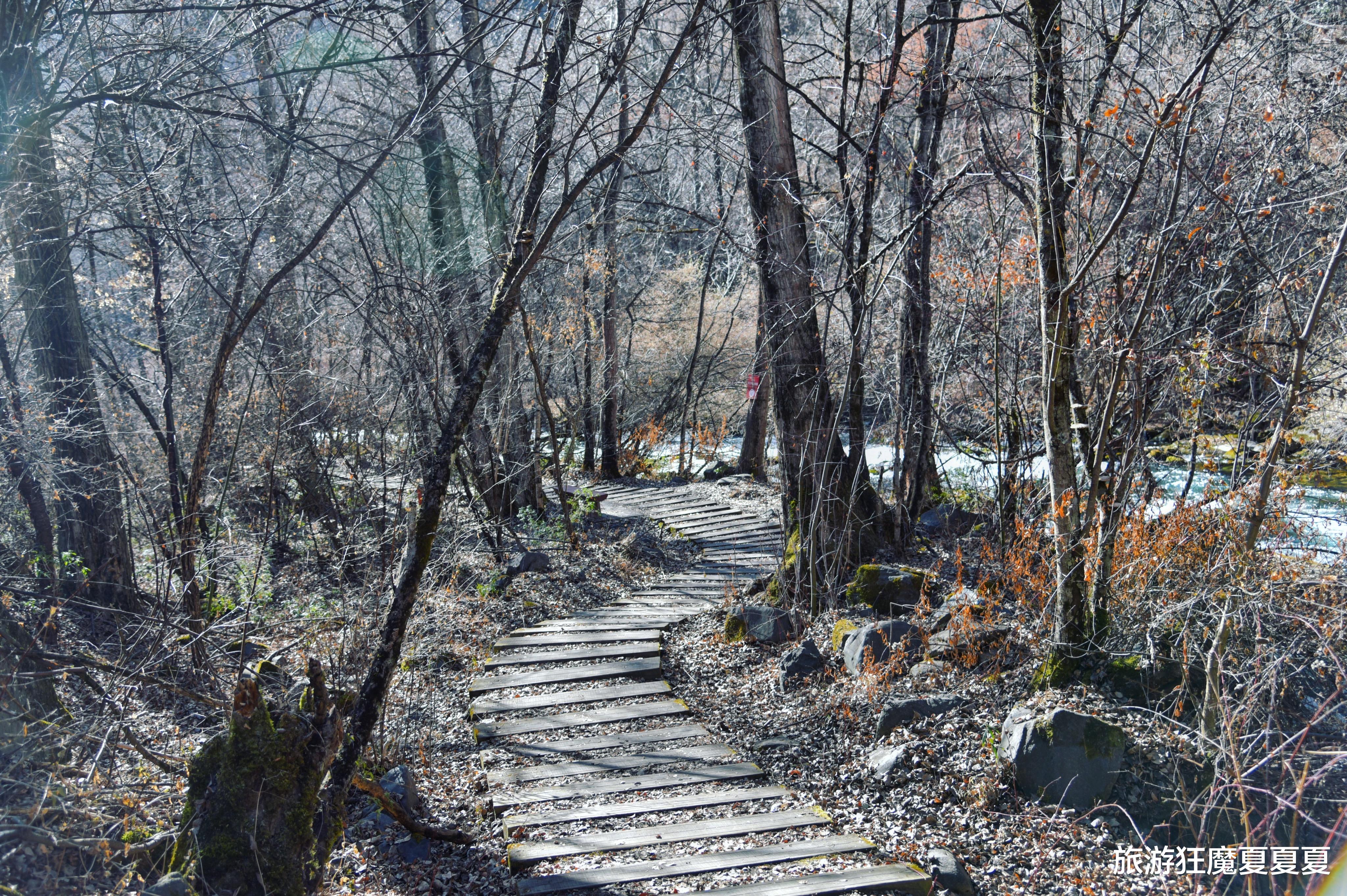「阿坝州」去阿坝州只知道九寨沟？这个地方三沟十四景，一个海子就让人惊艳