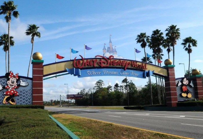 [勒布朗·詹姆斯]他来了！美媒爆料NBA复赛事宜，时间地点已定，老詹想笑就笑吧