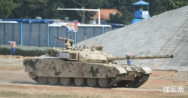 [美军]美军M1A1坦克遇强劲对手，尼日利亚VT4坦克登场，3次较量大获全胜