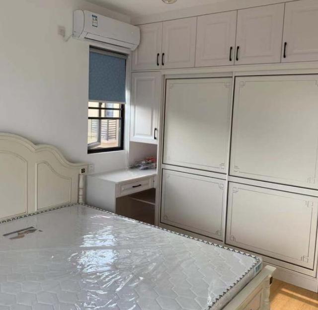 背景墙|89平米的三居终于搞定，一家五口住进来，虽然挤了点但其乐融融