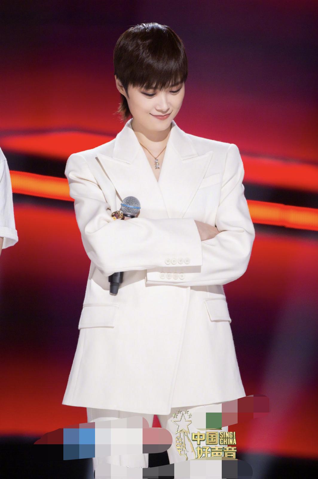 李宇春|好声音发布会，李宇春、李健等导师集体亮相，李宇春被骂番位癌