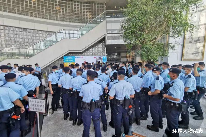 黎智英|“乱港头目”黎智英被捕！25箱证物之下，他必将被钉在历史的耻辱柱上！